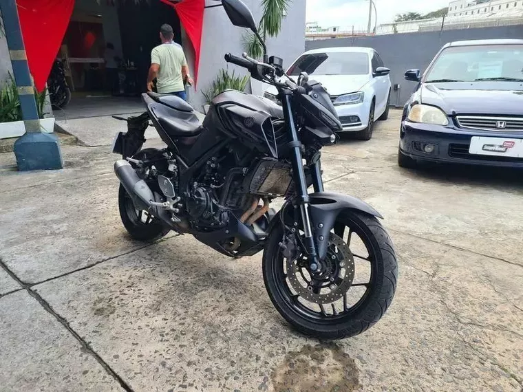 Yamaha MT-03 Preto 6