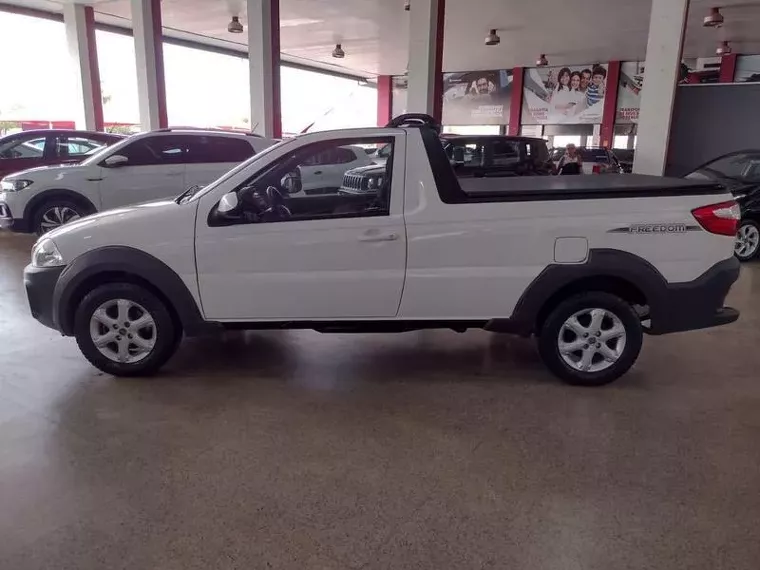 Fiat Strada Branco 19