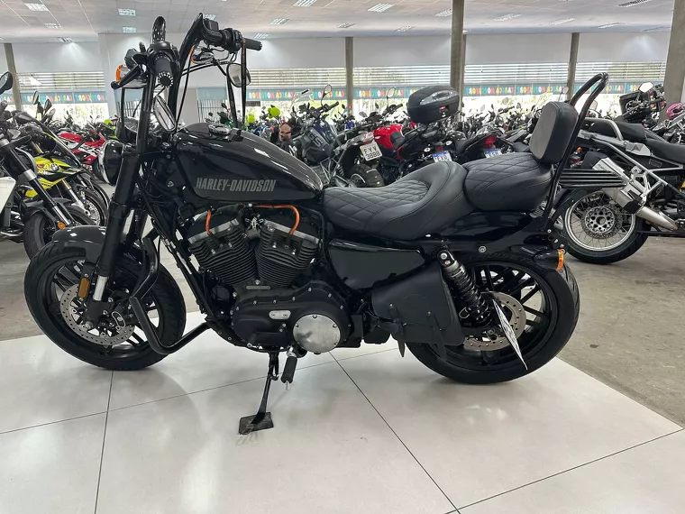 Harley-Davidson Sportster 1200 Preto 19