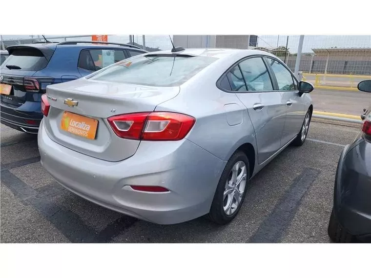 Chevrolet Cruze Prata 4