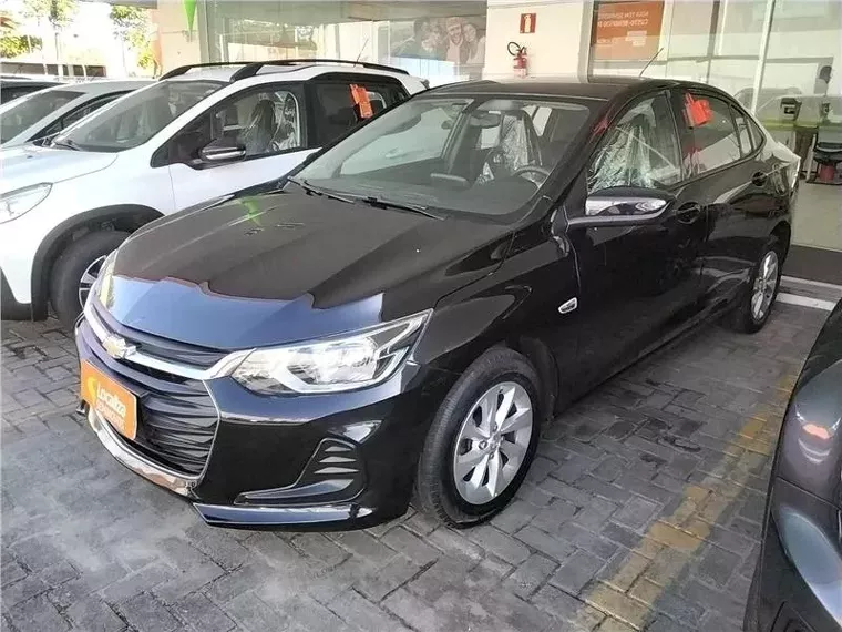 Chevrolet Onix Preto 2