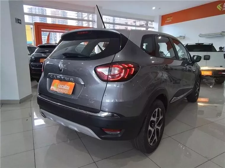 Renault Captur Cinza 8