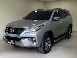 Toyota Hilux SW4