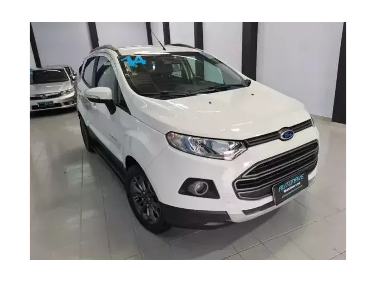 Ford Ecosport Branco 6