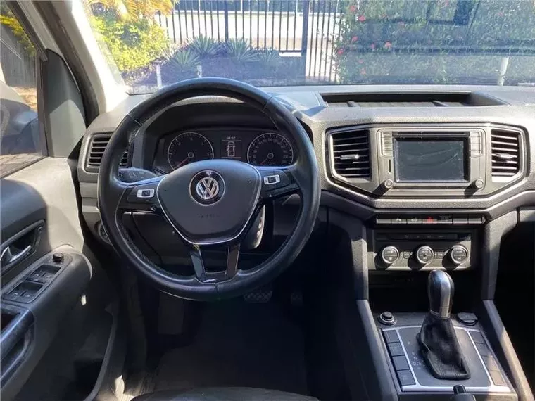 Volkswagen Amarok Prata 12