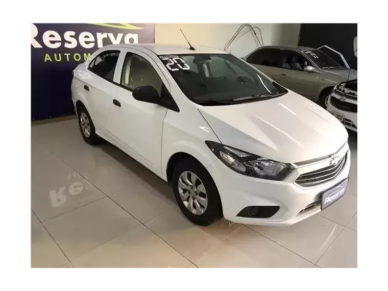 Chevrolet Onix Branco 4