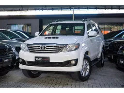 Toyota Hilux SW4