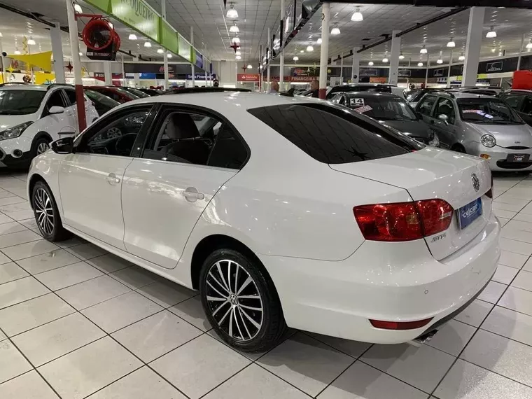 Volkswagen Jetta Branco 4