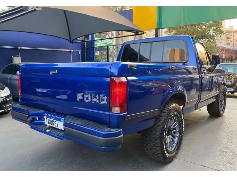 Ford F-1000 Azul 4