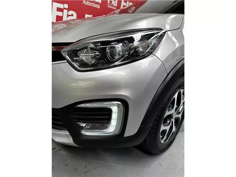 Renault Captur Prata 2