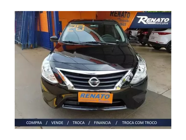 Nissan Versa Preto 4