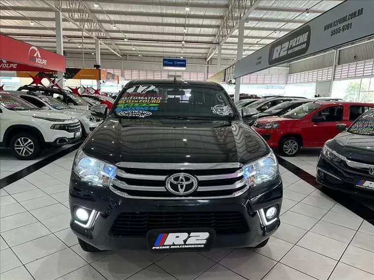 Toyota Hilux Preto 2