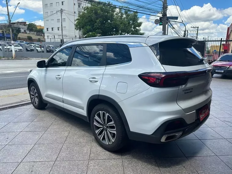 Chery Tiggo 8 Branco 4