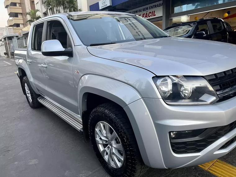 Volkswagen Amarok Prata 12