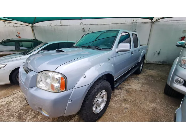 Nissan Frontier Prata 5