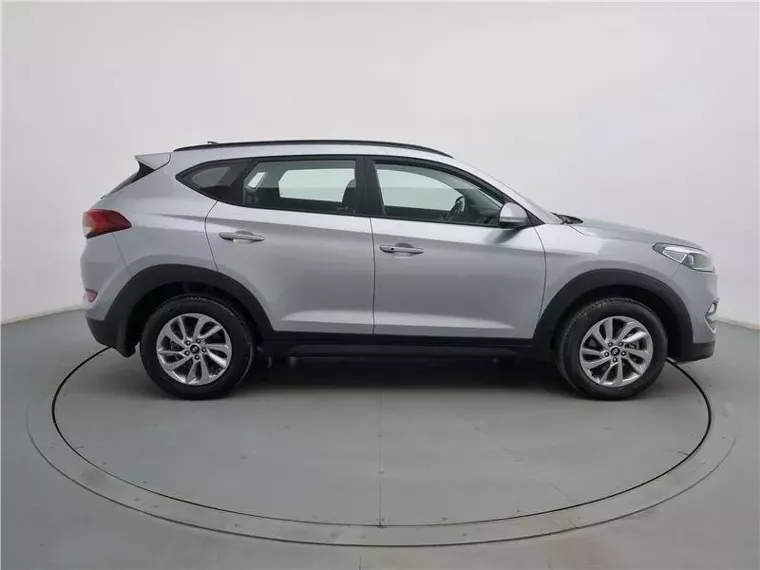 Hyundai Tucson Prata 9