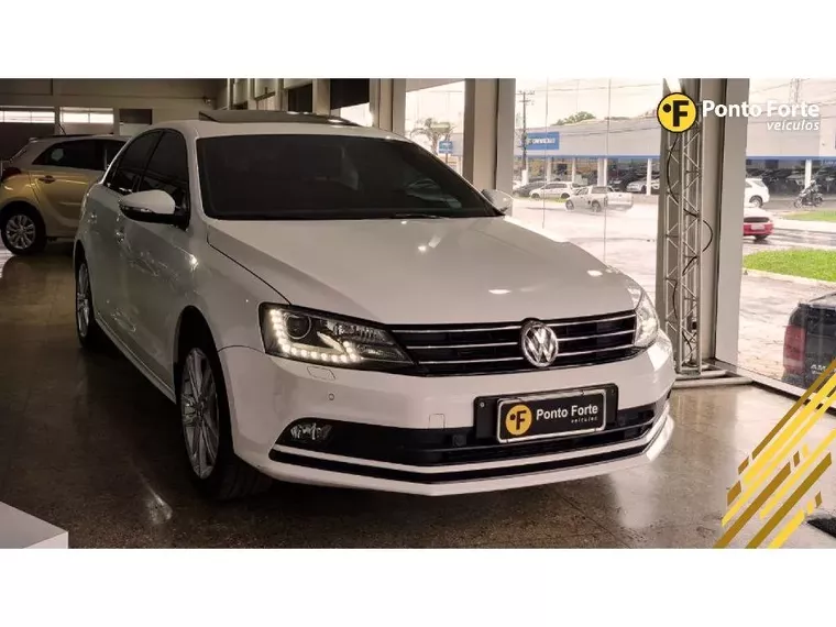 Volkswagen Jetta Branco 8