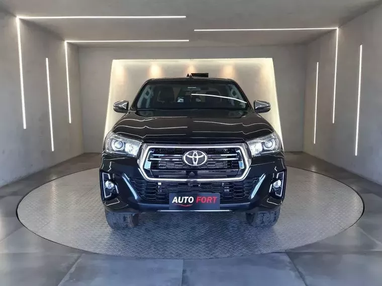 Toyota Hilux Preto 1