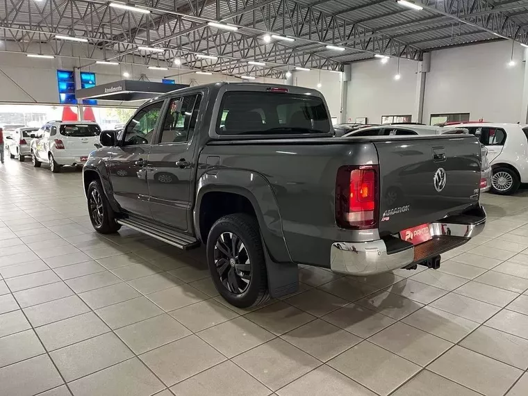 Volkswagen Amarok Cinza 9