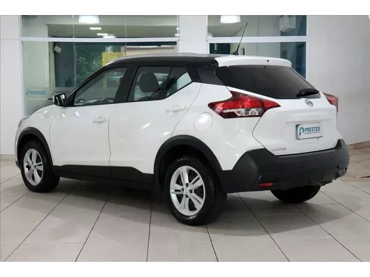 Nissan Kicks Branco 6