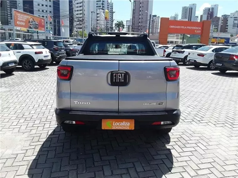 Fiat Toro Prata 8