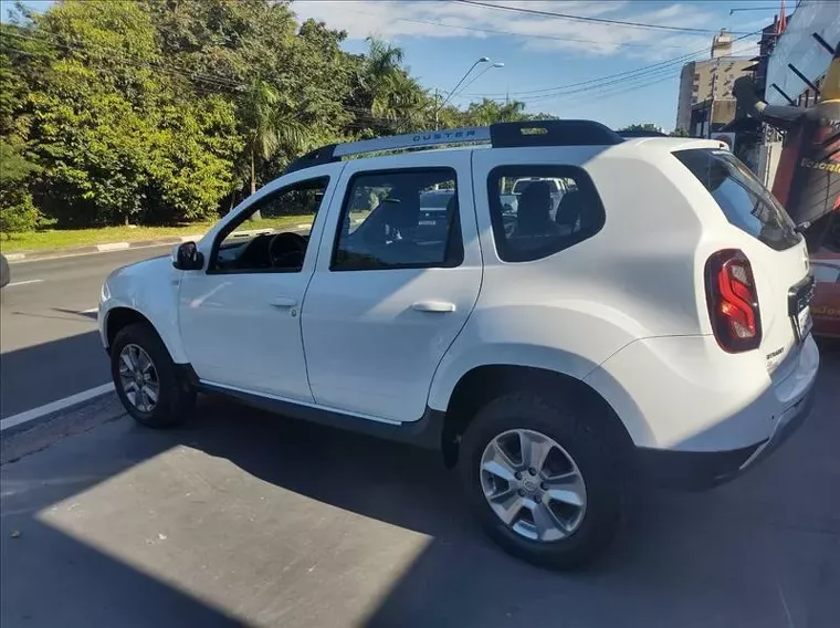 Renault Duster Branco 11