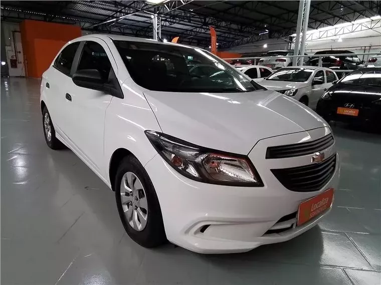 Chevrolet Onix Branco 7