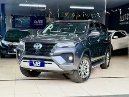 Toyota Hilux SW4