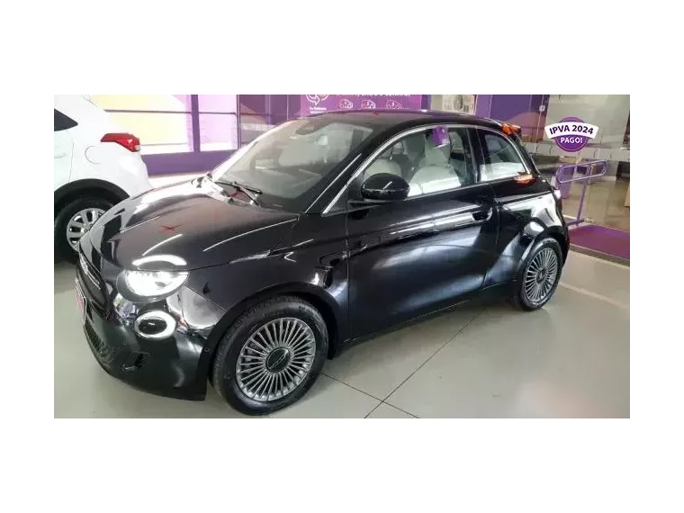 Fiat 500 Preto 1