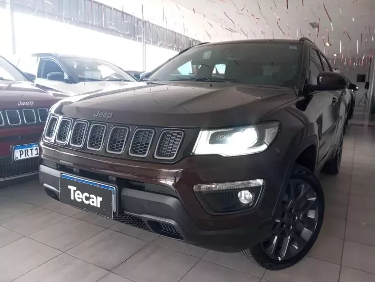 Jeep Compass Marrom 6