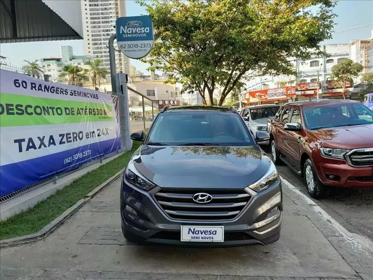 Hyundai Tucson Cinza 7