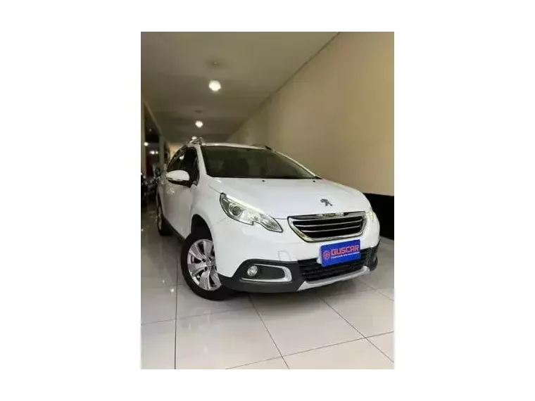 Peugeot 208 Branco 1