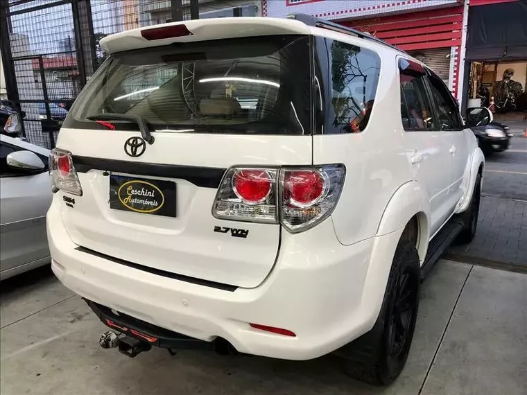 Toyota Hilux SW4 Branco 7