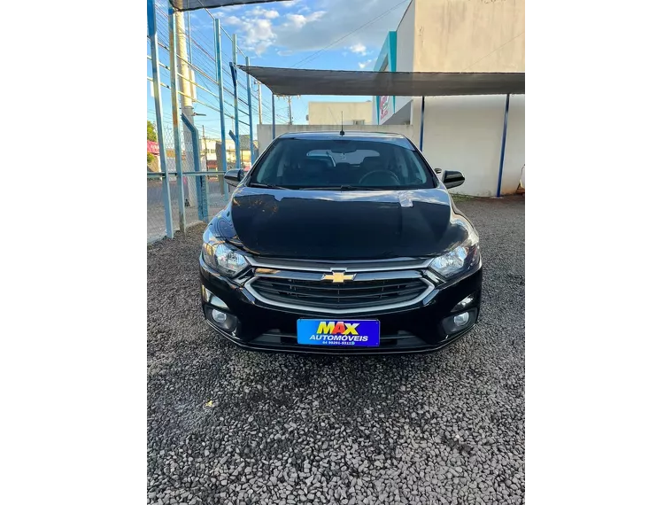 Chevrolet Onix Preto 2