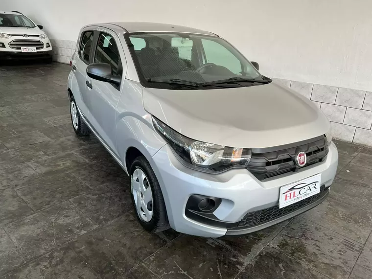 Fiat Mobi Prata 15