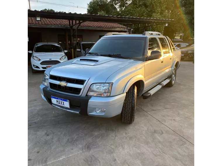 Chevrolet S10 Prata 2