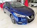 Nissan Versa Azul 2
