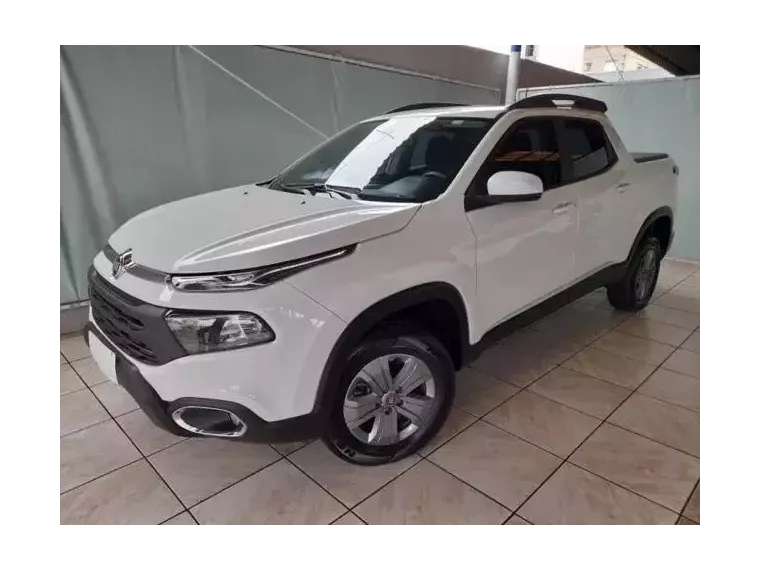 Fiat Toro Branco 1