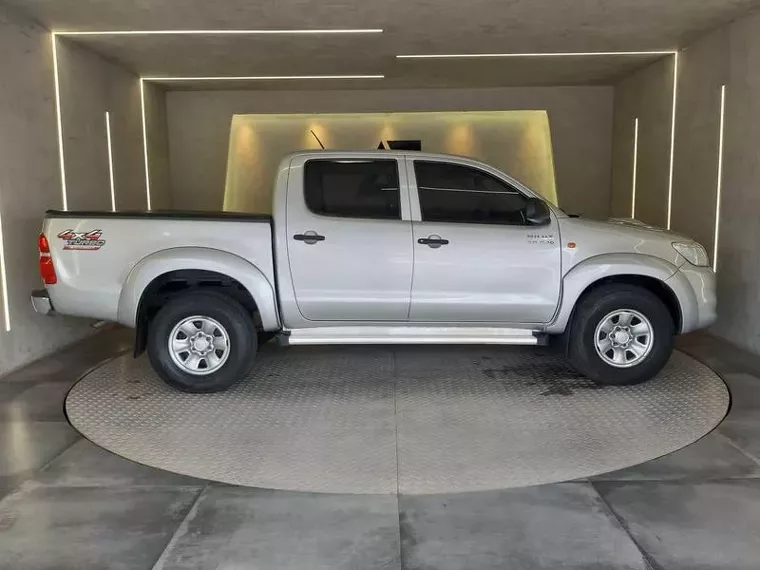 Toyota Hilux Prata 3