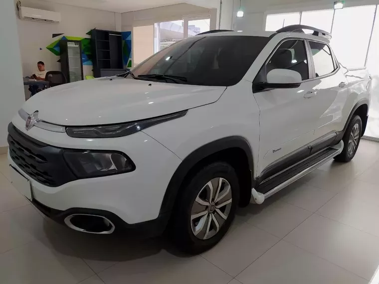 Fiat Toro Branco 6