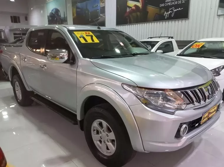 Mitsubishi L200 Triton Prata 2