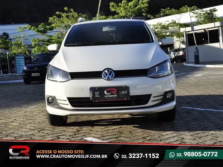 Volkswagen Fox Branco 11