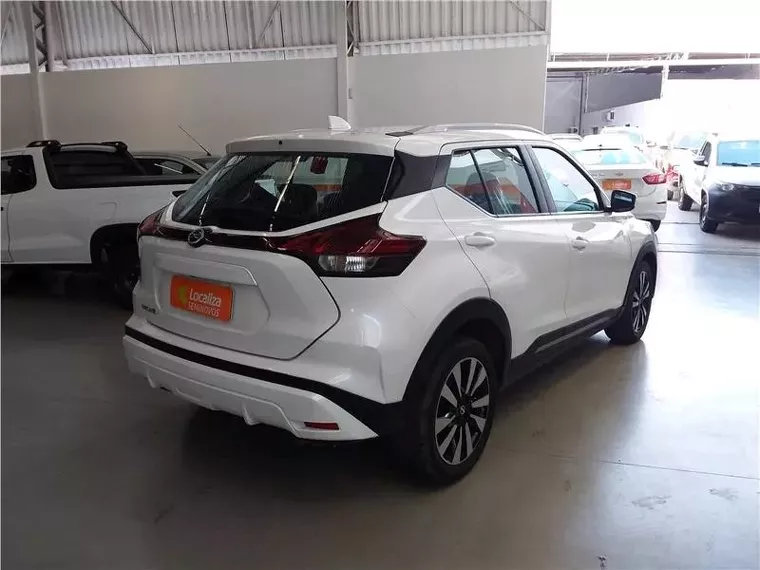 Nissan Kicks Branco 8