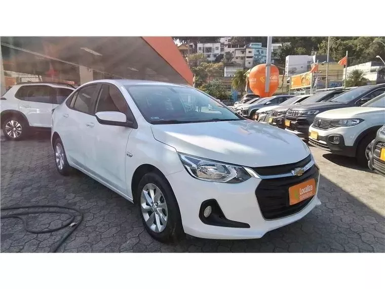 Chevrolet Onix Branco 4