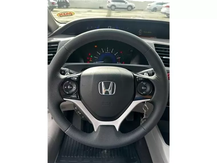 Honda Civic Branco 9