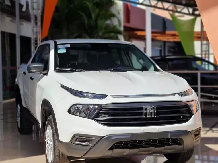 Fiat Toro Branco 3