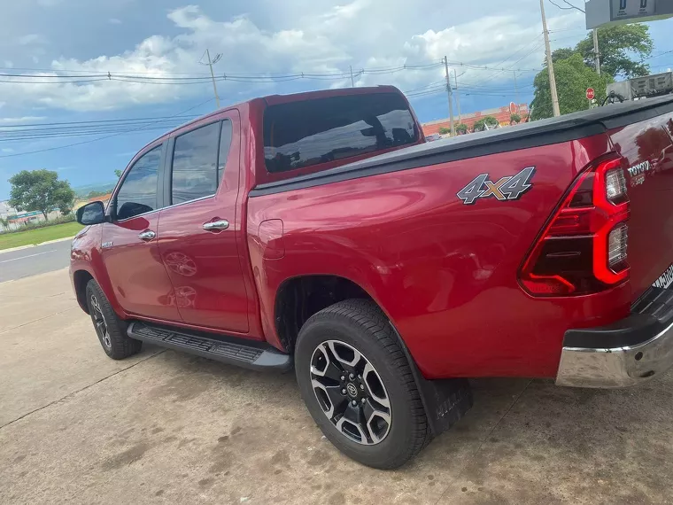 Toyota Hilux Vermelho 1