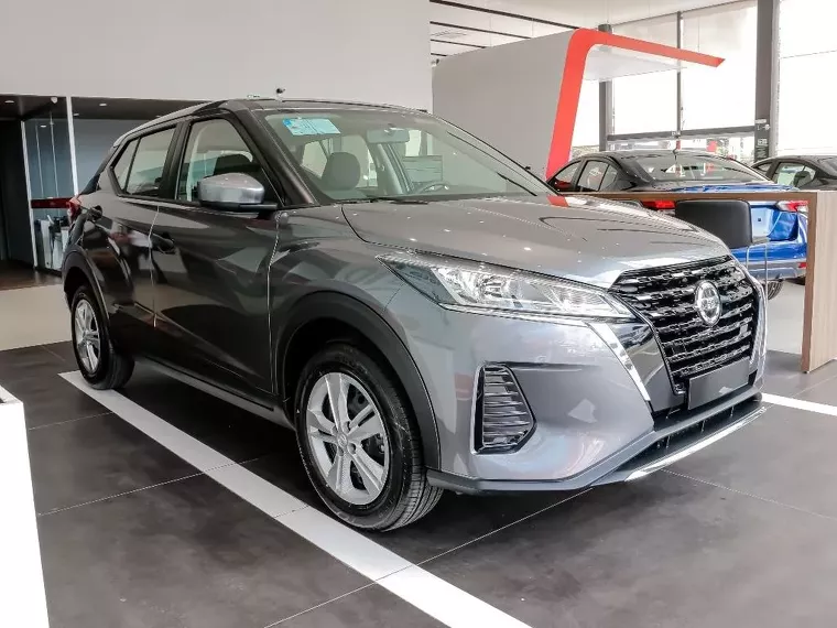 Nissan Kicks Cinza 15