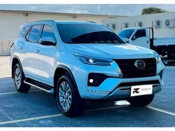 Toyota Hilux SW4