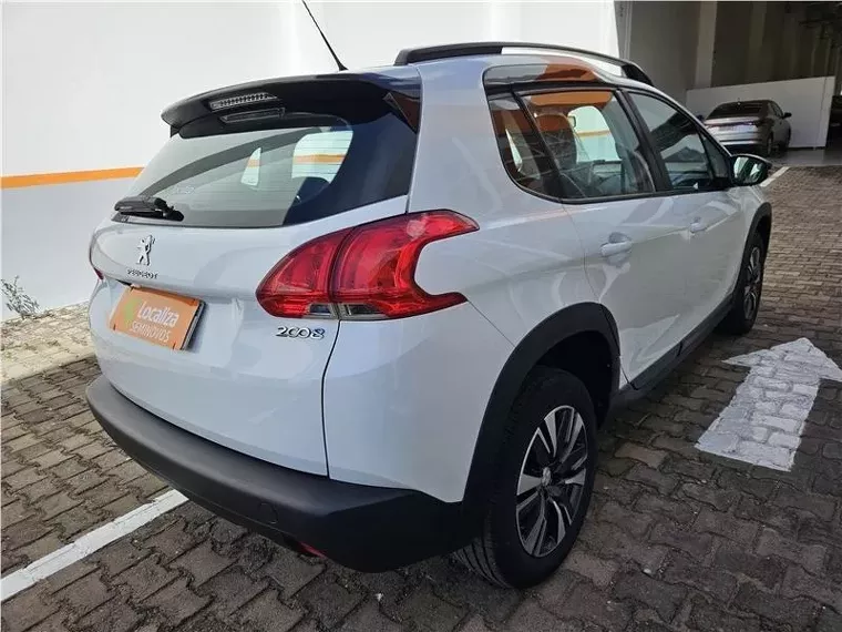 Peugeot 2008 Branco 3